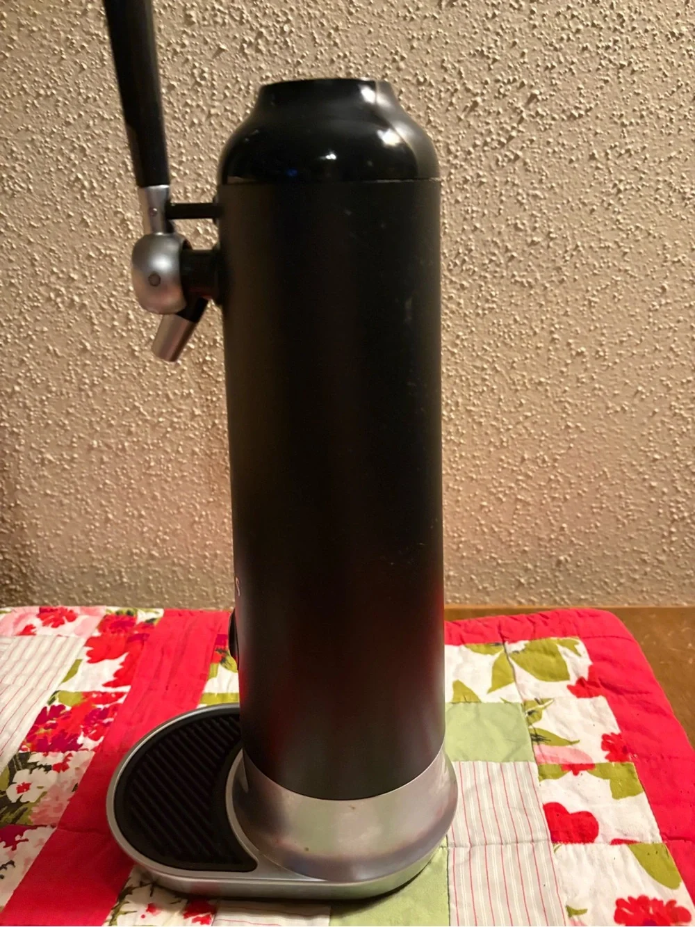 FIZZICS DraftPour Portable Beer Dispenser - Black
